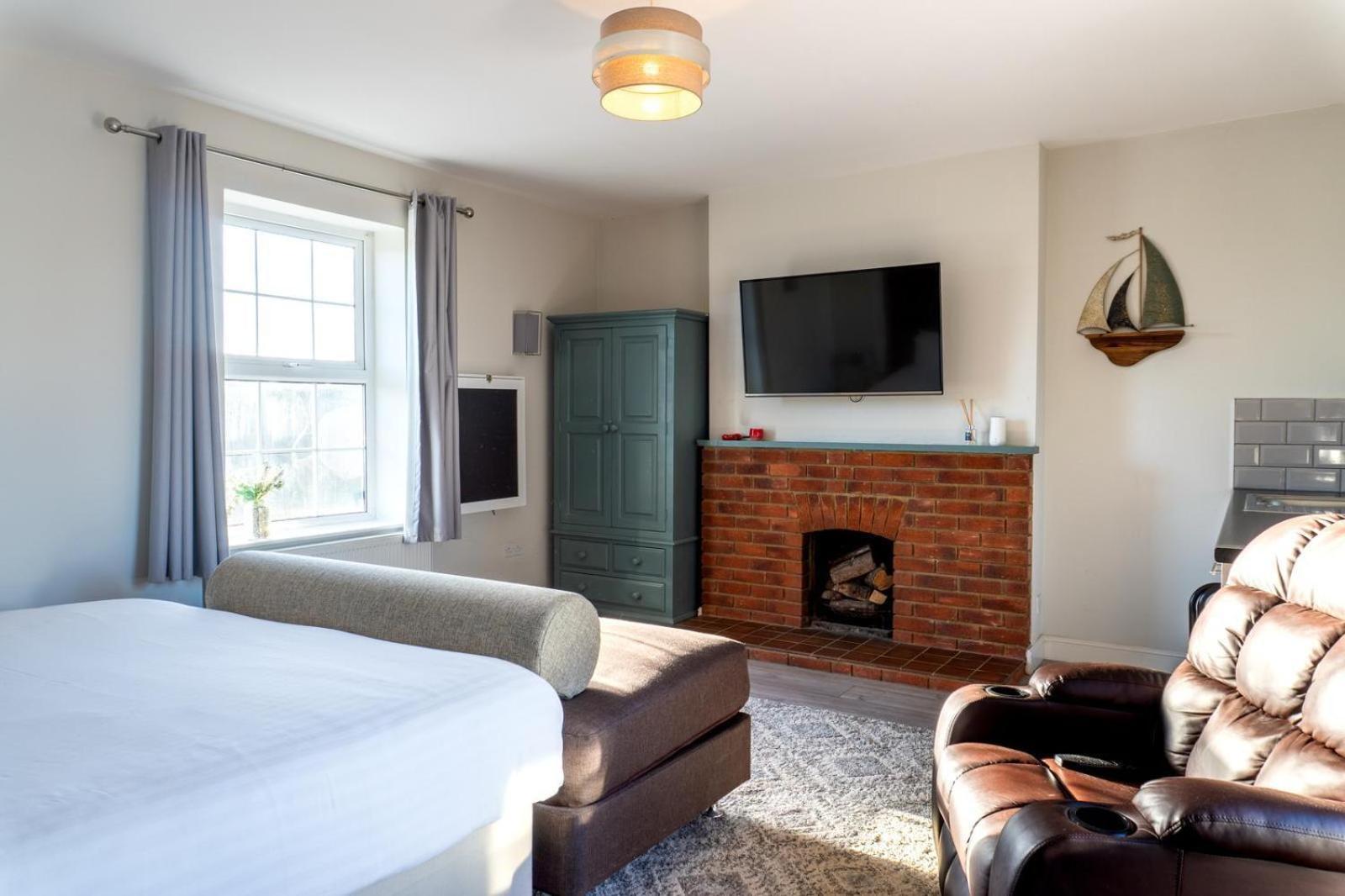 The Fordham Inn Sharnbrook Bagian luar foto