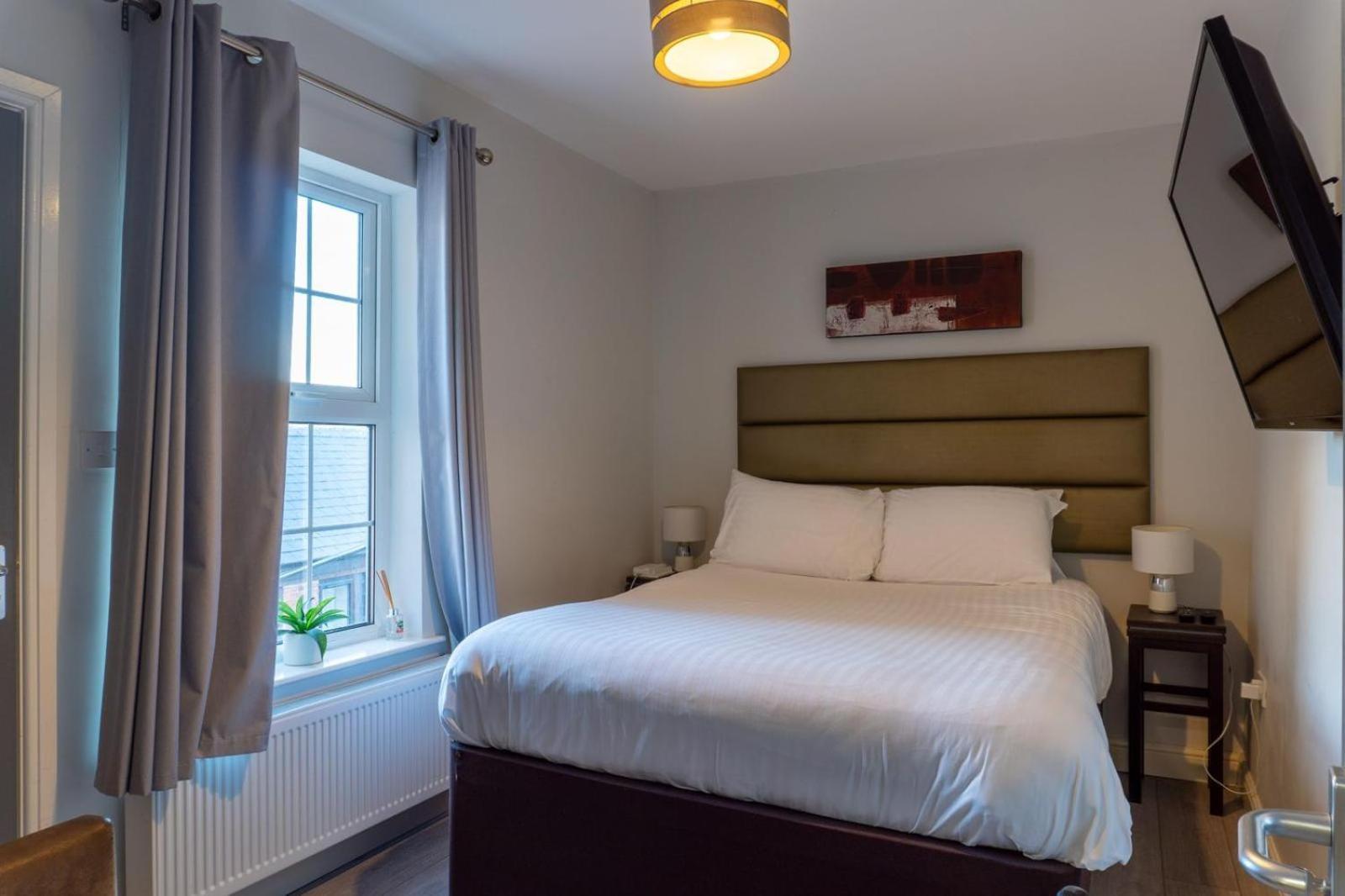 The Fordham Inn Sharnbrook Bagian luar foto